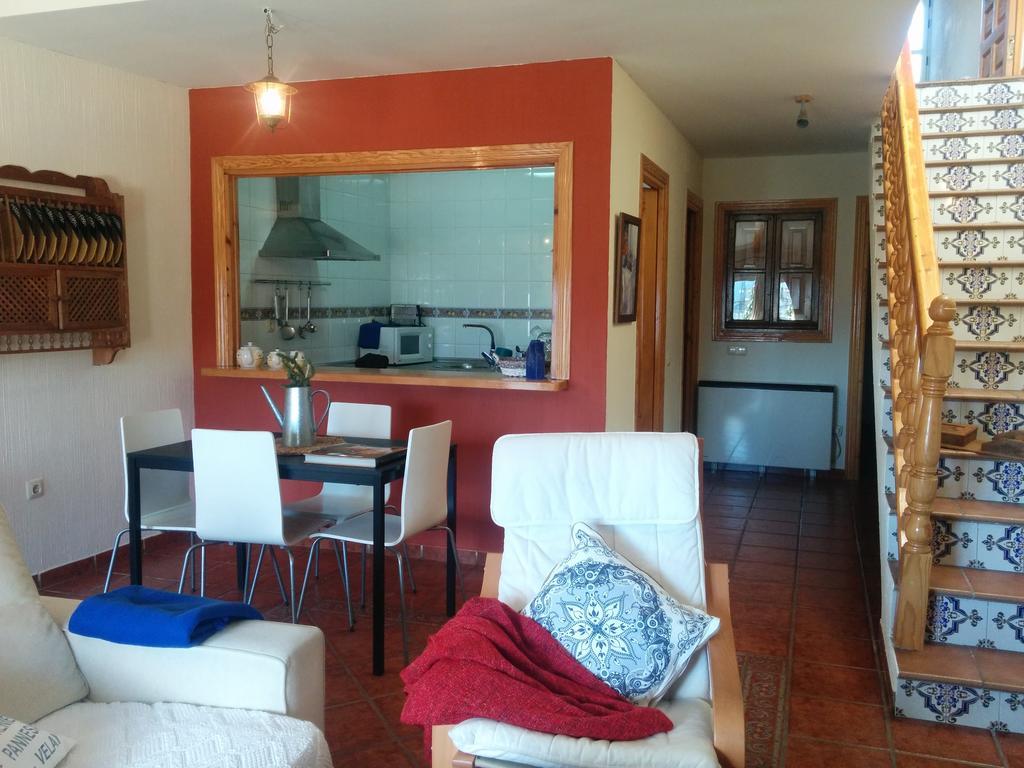 Casa Rural Almanzor ナバレドンダ・デ・グレドス エクステリア 写真