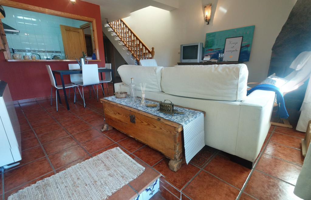 Casa Rural Almanzor ナバレドンダ・デ・グレドス エクステリア 写真